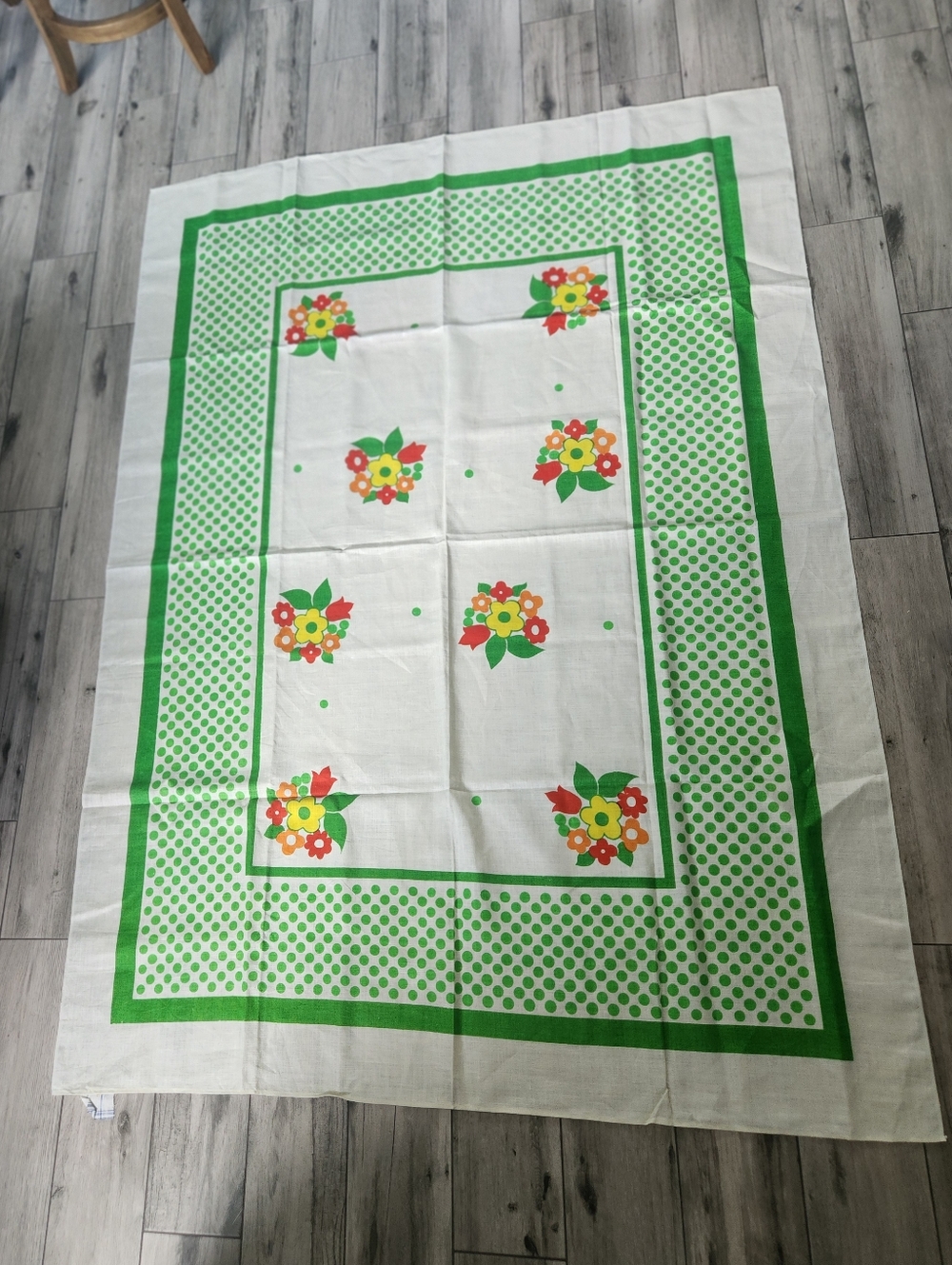 Vintage Mid-Century Mod Linen Tablecloth Green Polkadot Floral Farmhouse 50x70